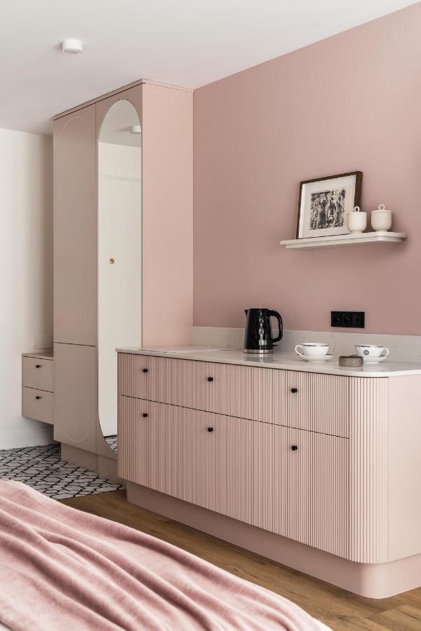 Rose With Bath By Oneapartments * Sopot
