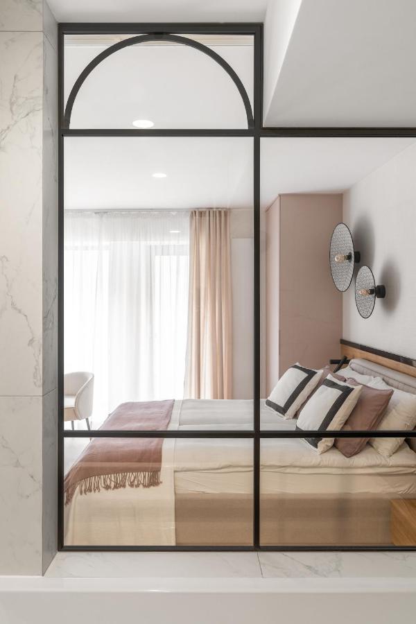 Rose With Bath By Oneapartments Leilighet *